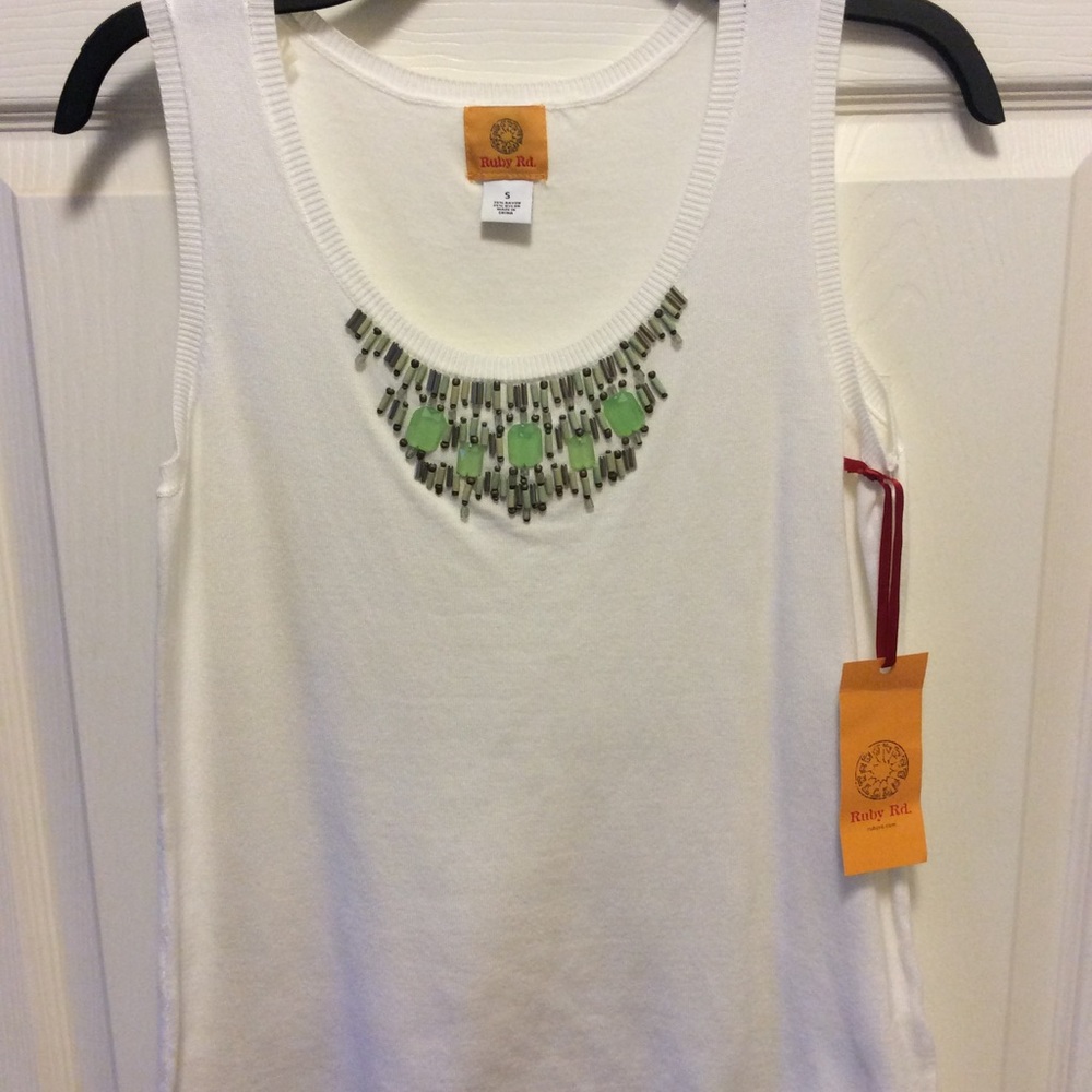 Ruby Rd top